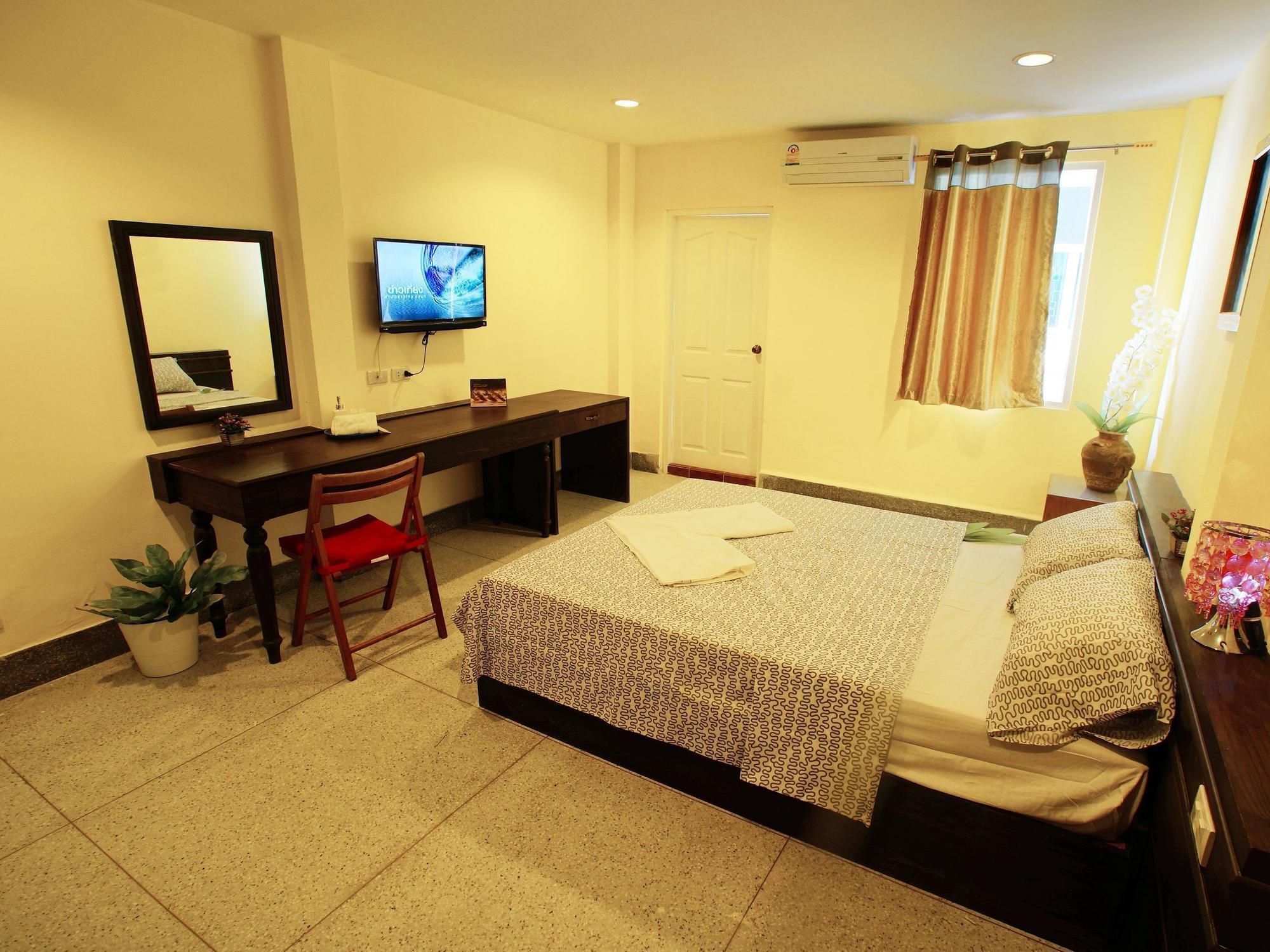 Sri Krungthep Hotel Bangkok Exterior photo