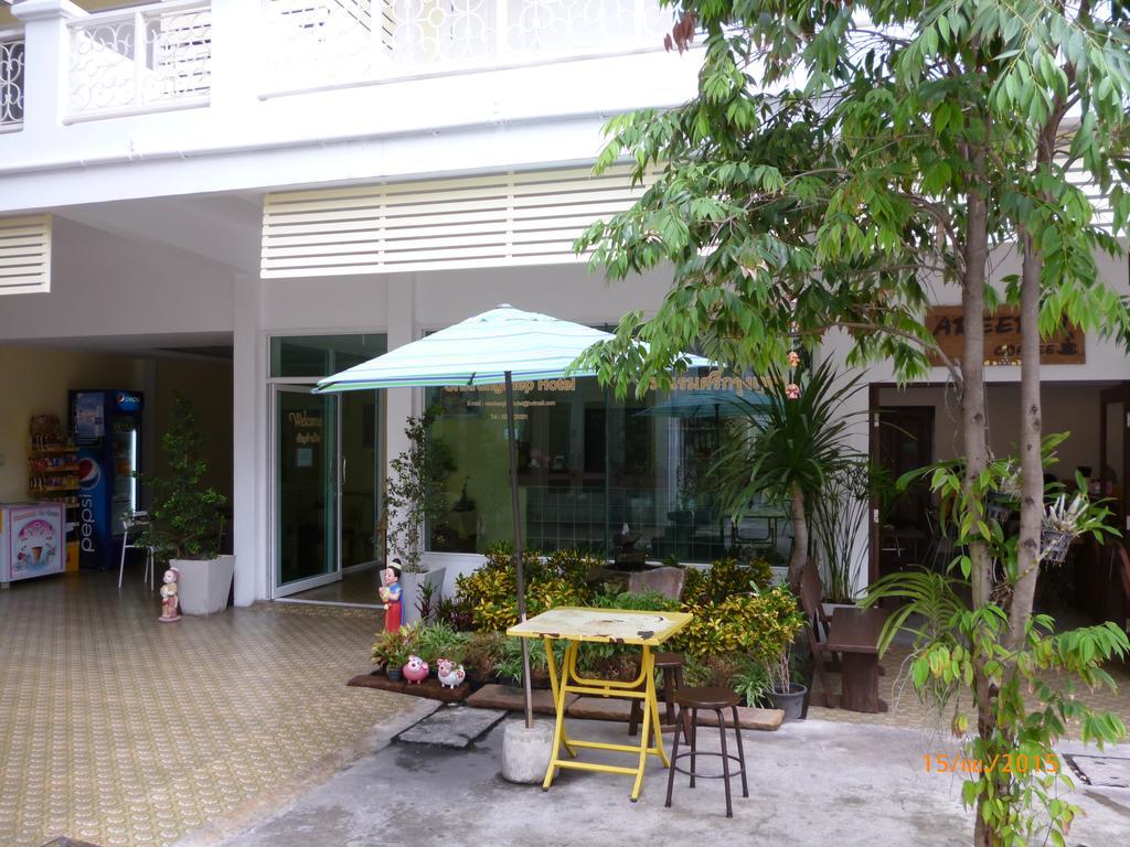 Sri Krungthep Hotel Bangkok Exterior photo
